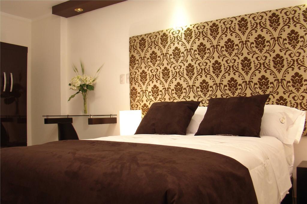 Hostal Media Luna Trujillo Exteriér fotografie